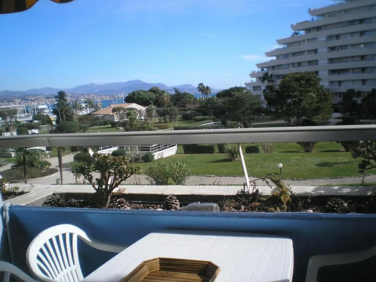 Studio Climatise Avec Terrasse, Piscine Privee Et Acces Mer, Villeneuve-Loubet - Fr-1-252A-38