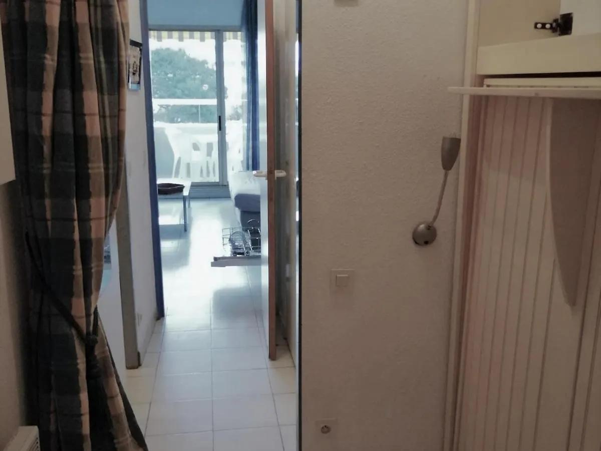Studio Climatise Avec Terrasse, Piscine Privee Et Acces Mer, Villeneuve-Loubet - Fr-1-252A-38