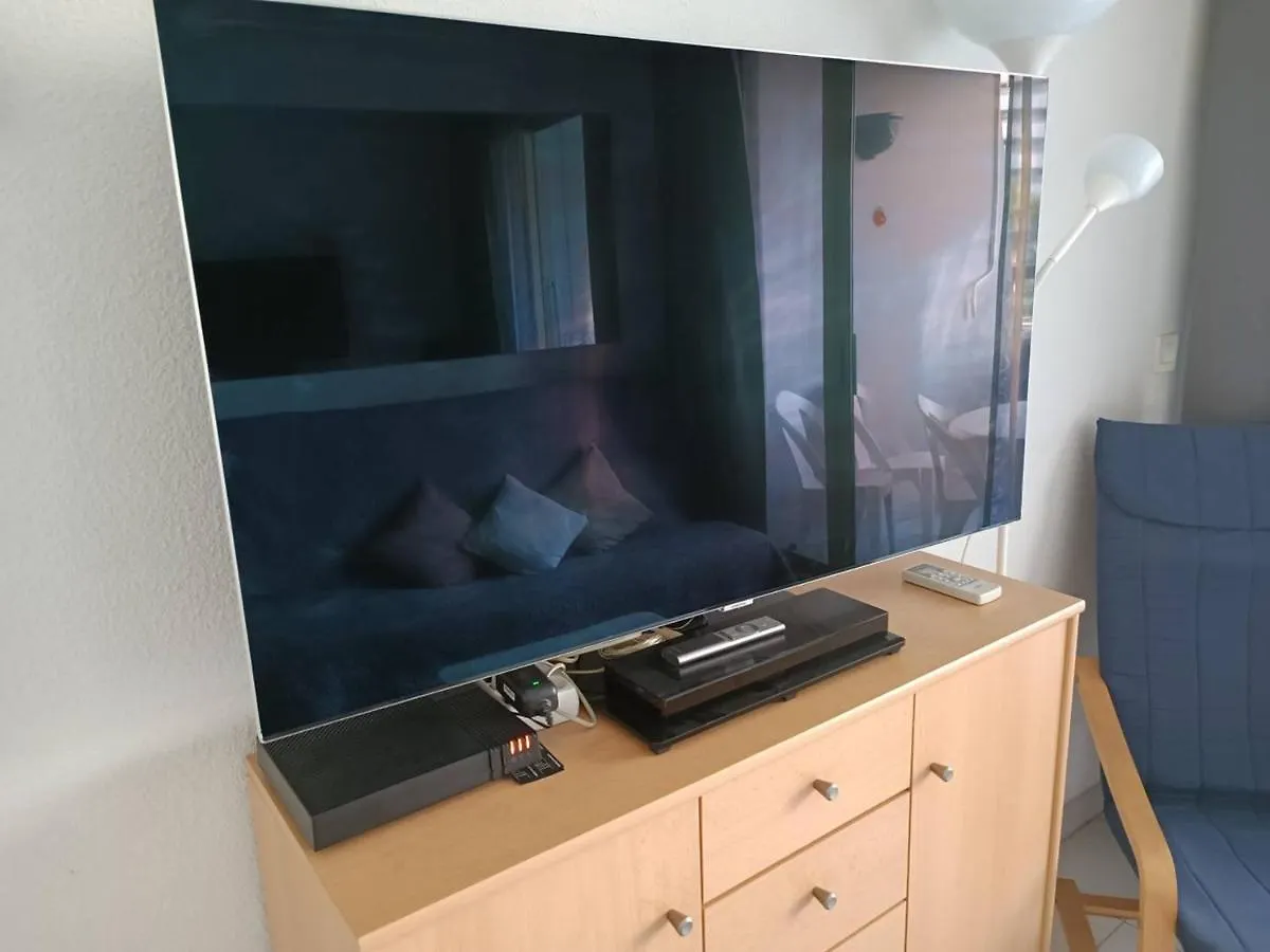 Studio Climatise Avec Terrasse, Piscine Privee Et Acces Mer, Villeneuve-Loubet - Fr-1-252A-38 Apartment